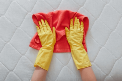 Eliminar manchas de sudor del colchón